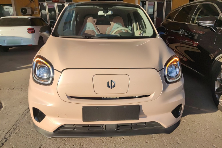 零跑汽车 零跑T03 2023款 200轻享版车身外观2