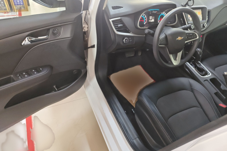 雪佛兰 科沃兹 2019款 320 自动欣悦版中控内饰7003