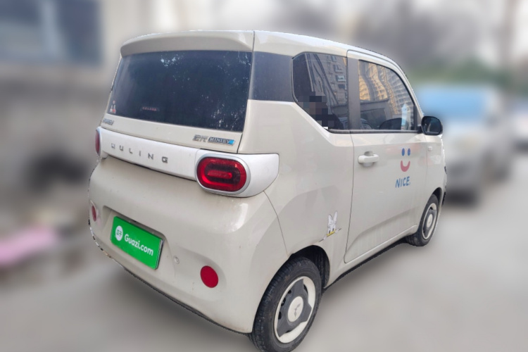 五菱汽车 宏光MINIEV 2024款 第三代 215km 青春版车身外观7