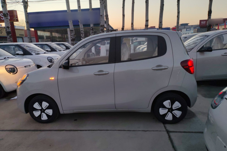 五菱汽车 宏光MINIEV 2025款 四门版 进阶款车身外观6003