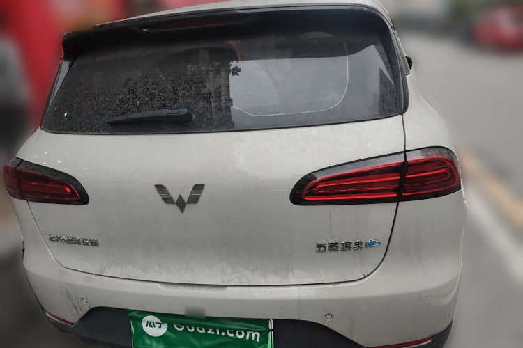 五菱汽车 五菱缤果PLUS 2024款 330km 五座版车身外观6004