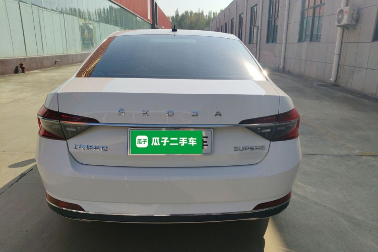 斯柯达 速派 2019款 TSI280 DSG舒适版车身外观6