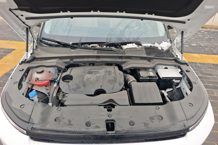 吉利汽车 吉利icon 2023款 1.5TD 巧克力醇巧版机舱底盘24