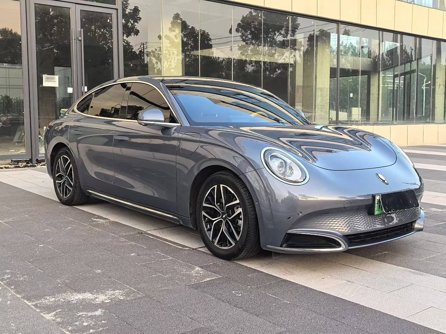 欧拉闪电猫 2022款 555km 尊贵版