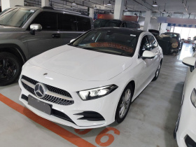 奔驰A级 2022款 改款 A 200 L 运动轿车时尚型