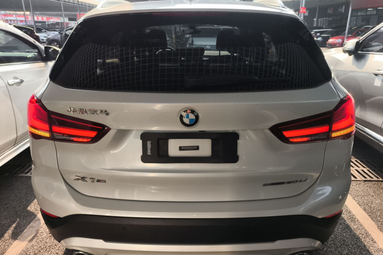 宝马X1 2020款 sDrive20Li 时尚型车身外观6004