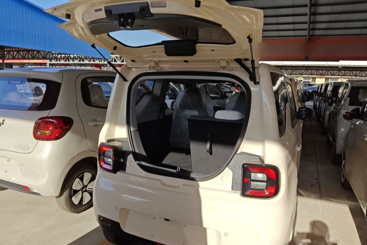 吉利银河 熊猫 2025款 210km 元气熊机舱底盘23