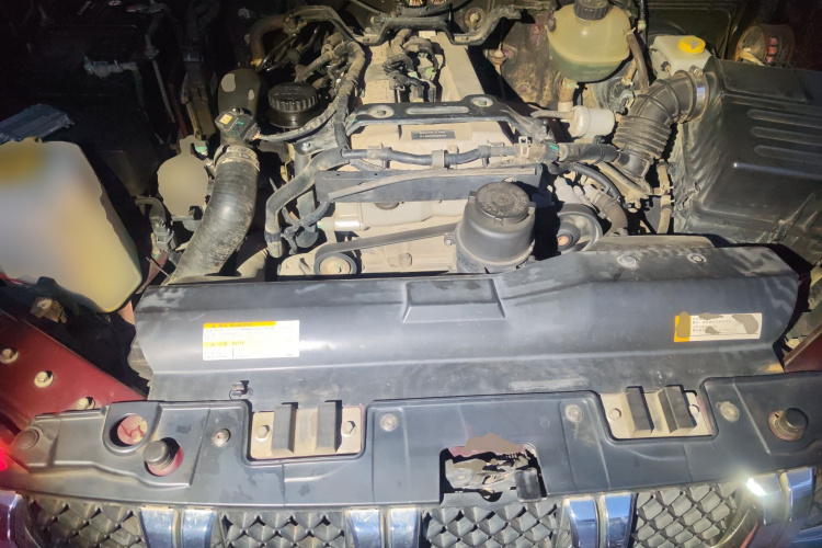 北京越野 北京BJ40 2016款 40L 2.0T 手动四驱尊贵版局部细节24