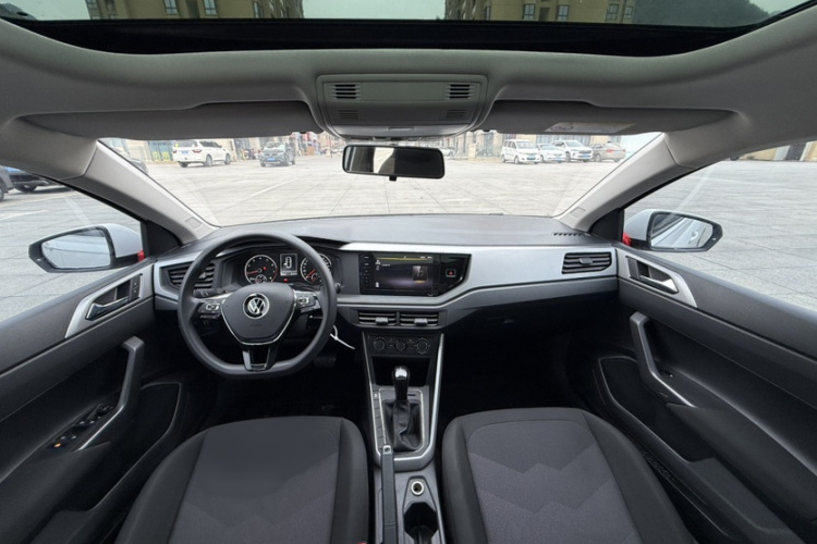 大众 Polo 2021款 Plus 1.5L 自动全景乐享版中控内饰7003