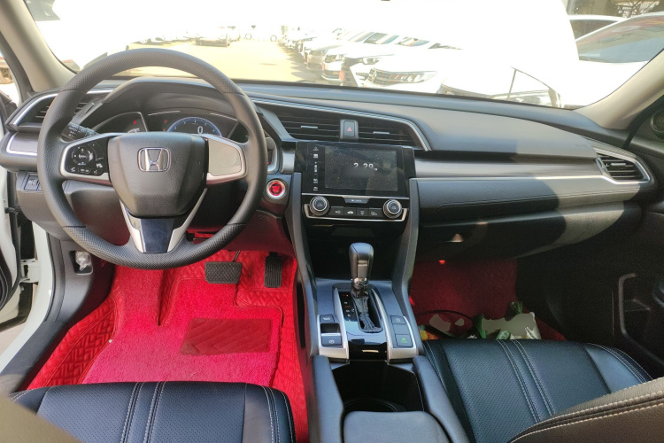 本田 思域 2019款 220TURBO CVT劲动版 国VI中控内饰7002