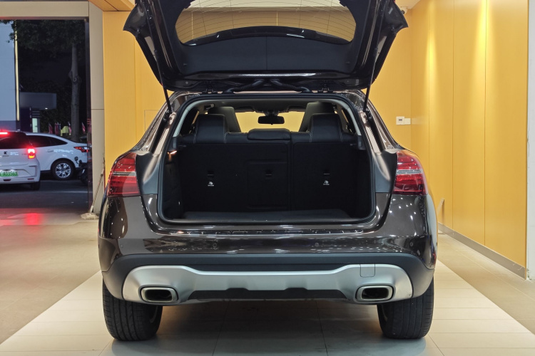 奔驰GLA 2018款 GLA 200 动感型局部细节23