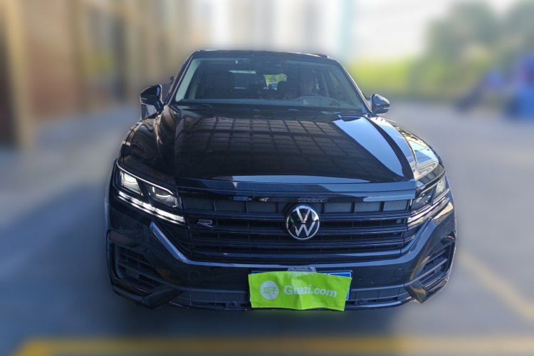 大众 途锐 2022款 3.0TSI 锐享版 曜黑运动套装车身外观6001