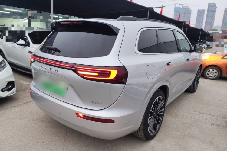 鸿蒙智行 问界M7 2024款 1.5T 智驾后驱Ultra版 5座车身外观7