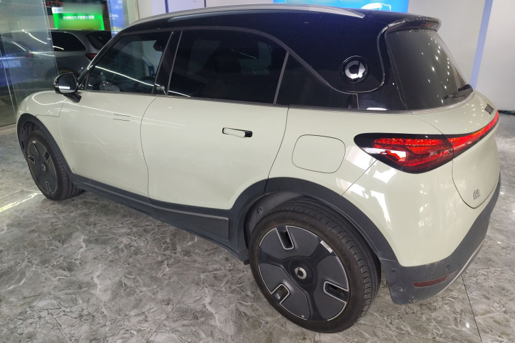 smart精灵#1 2024款 Premium版车身外观4