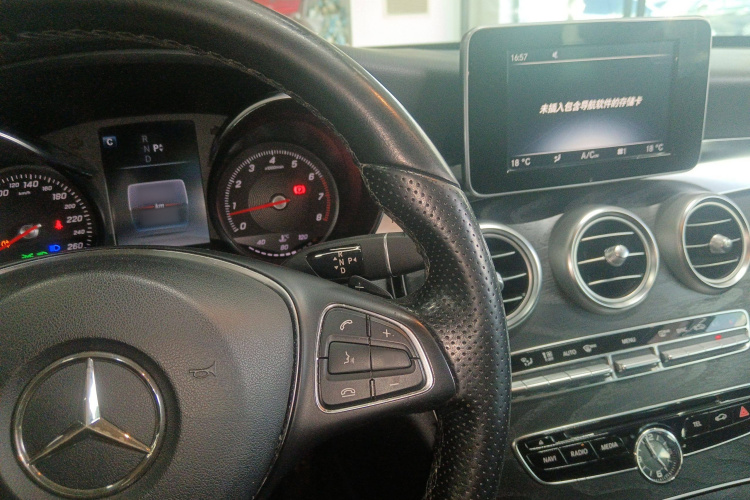 奔驰C级(进口) 2017款 C 200 旅行轿车局部细节18