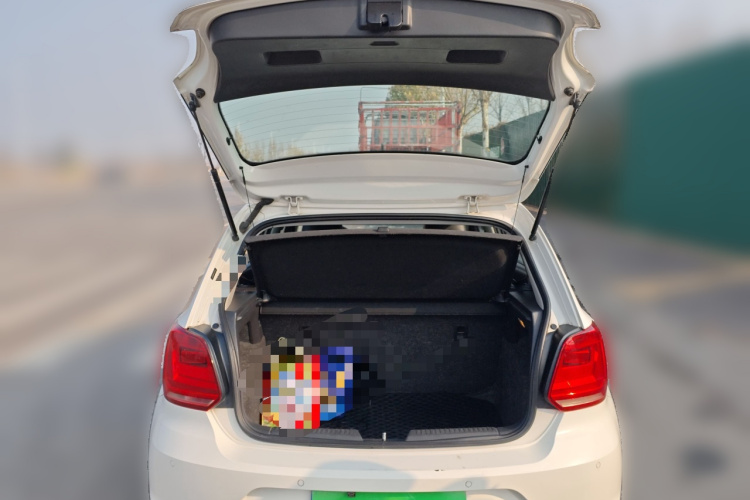 大众 Polo 2014款 1.6L 自动豪华版中控内饰23