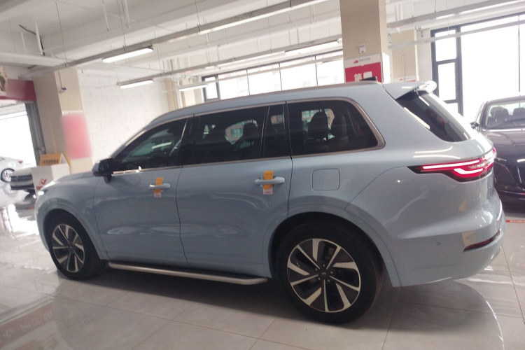 理想汽车 理想ONE 2020款 增程7座版车身外观6003