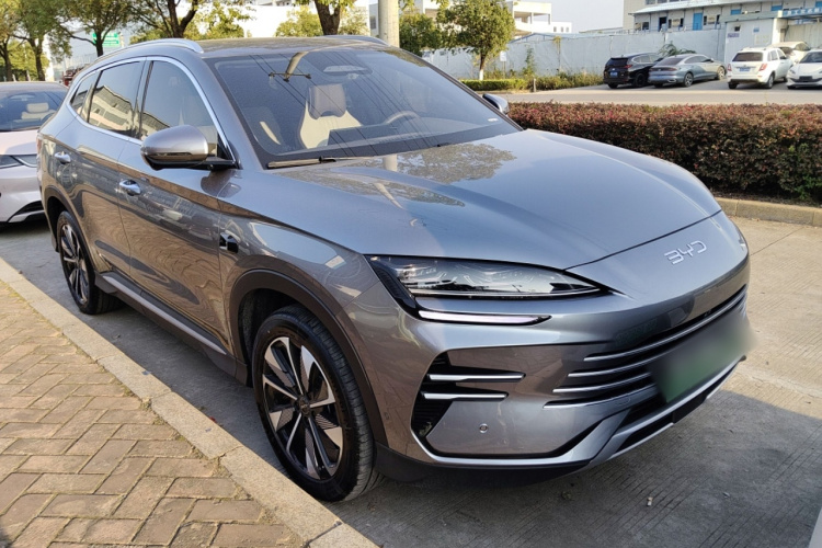 比亚迪 宋PLUS新能源 2025款 DM-i 智驾版 160KM 旗舰型车身外观3