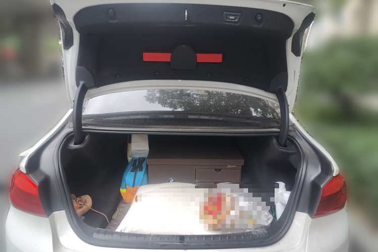 宝马5系 2020款 530Li 领先型 M运动套装局部细节23