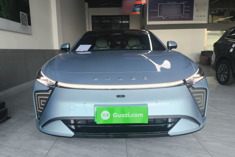 星途 星纪元 ES 2024款 Max长续航版车身外观2