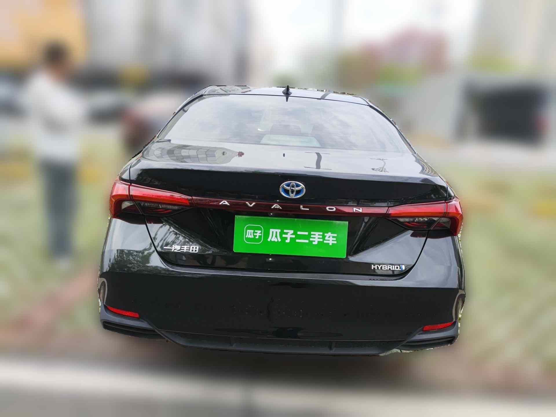 丰田 亚洲龙 2023款 双擎 2.5L 豪华版(4)