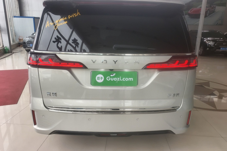 岚图汽车 岚图梦想家 2022款 低碳版 梦+智享包车身外观6