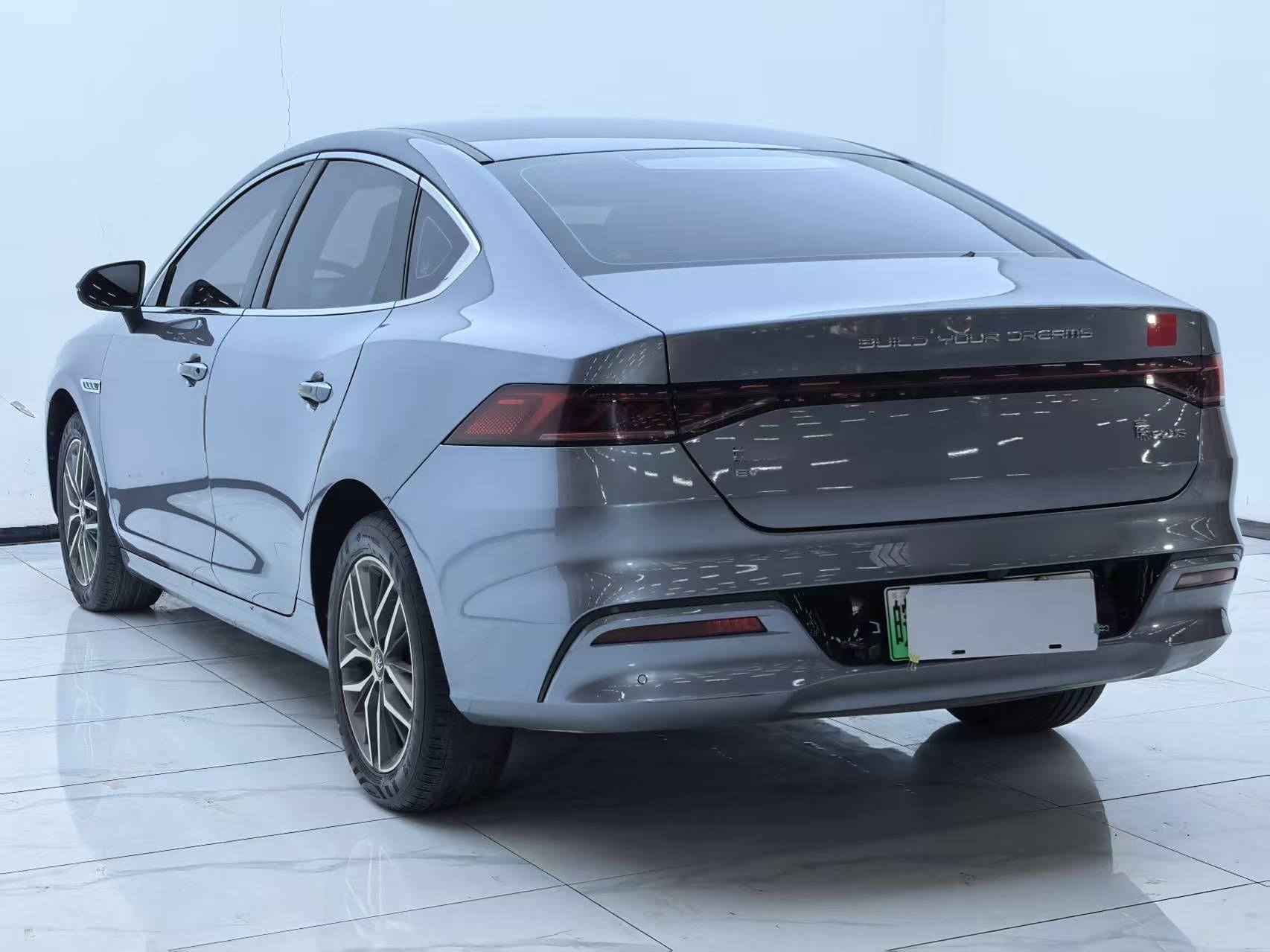 比亚迪 秦PLUS 2021款 EV 400KM 豪华型