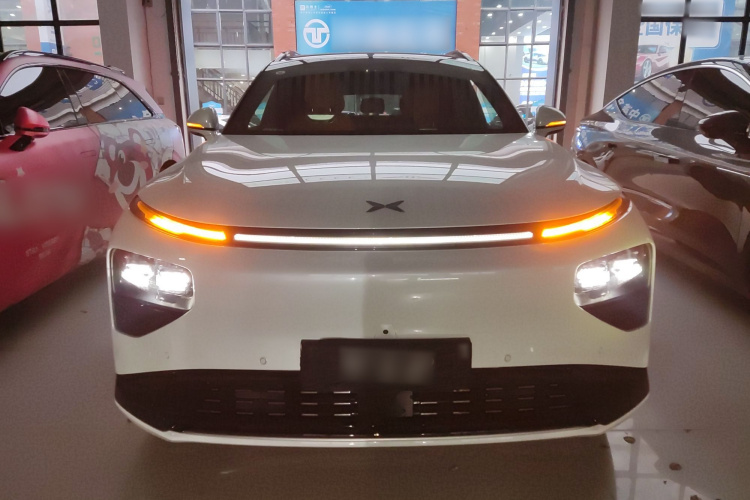 小鹏G9 2025款 725 超长续航 Max车身外观2