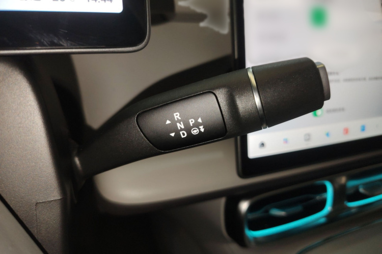 零跑汽车 零跑B01 2025款 650悦享版局部细节18