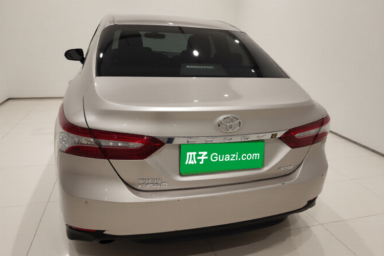 丰田 凯美瑞 2018款 2.0G 豪华版车身外观6