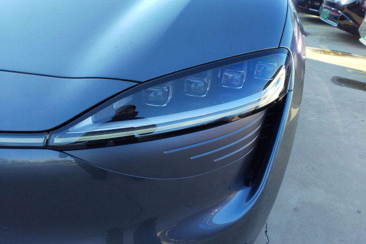 鸿蒙智行 智界R7 2024款 纯电 736km UItra局部细节36