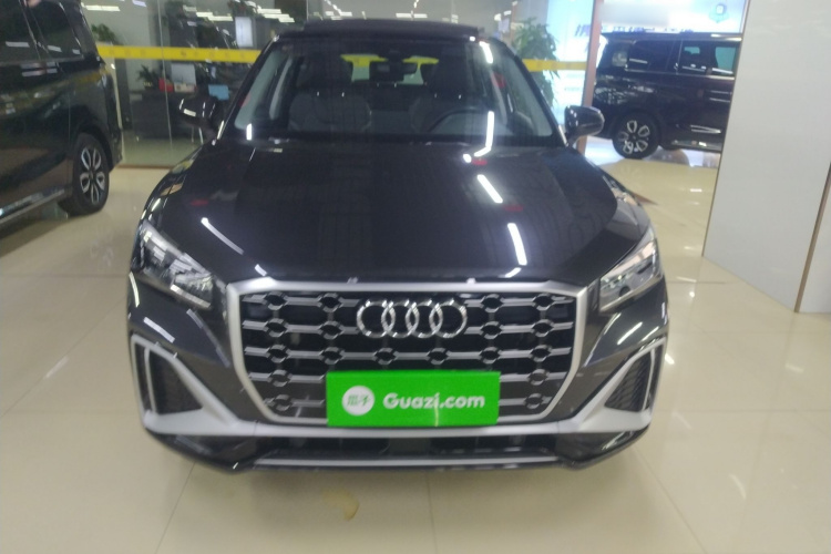奥迪Q2L 2022款 35 TFSI 时尚动感型车身外观2