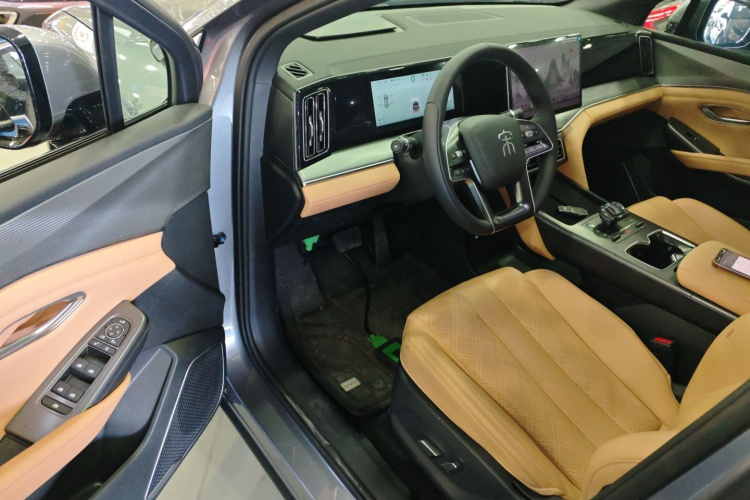 比亚迪 宋L DM-i 2024款 112km 领先型中控内饰20