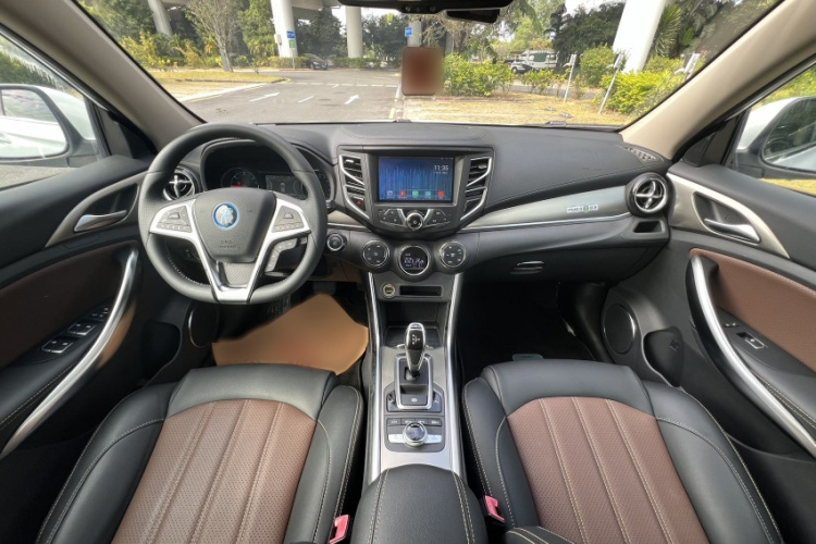 比亚迪 宋新能源 2017款 宋DM 1.5TID 全时四驱豪华型中控内饰7001