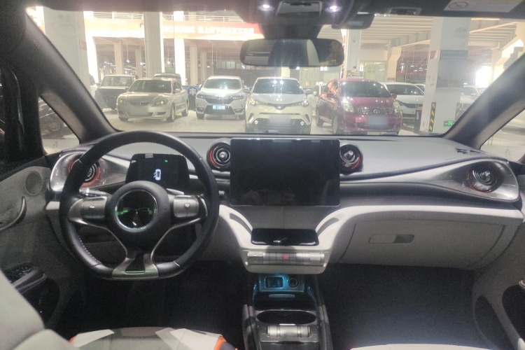 比亚迪 海豚 2021款 405km 时尚版中控内饰12