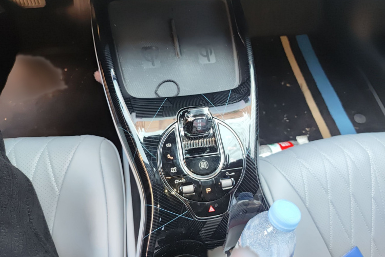 比亚迪 海豹 2022款 550km 标准续航后驱版尊贵型局部细节18