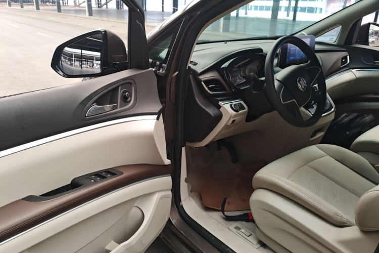 别克GL8 2021款 陆上公务舱 652T 舒适型中控内饰7003