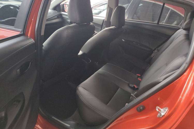 丰田 YARiS L 致炫 2016款 改款 1.5E CVT魅动版中控内饰7004