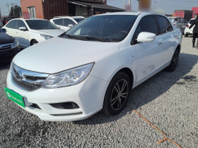 比亚迪 速锐 2015款 1.5L 手动豪华型