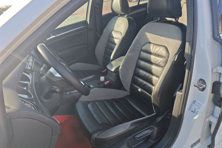 大众 高尔夫 2016款 1.4TSI 自动R-Line中控内饰19