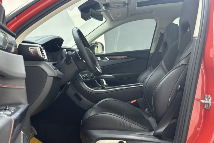 领克01 2017款 2.0T 四驱劲Pro版局部细节19