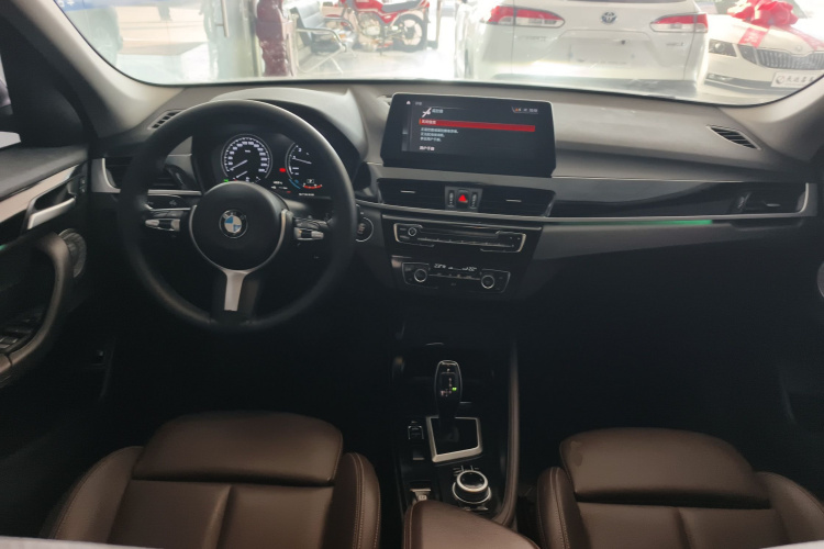 宝马X1 2021款 改款 sDrive25Li 领先型中控内饰7002