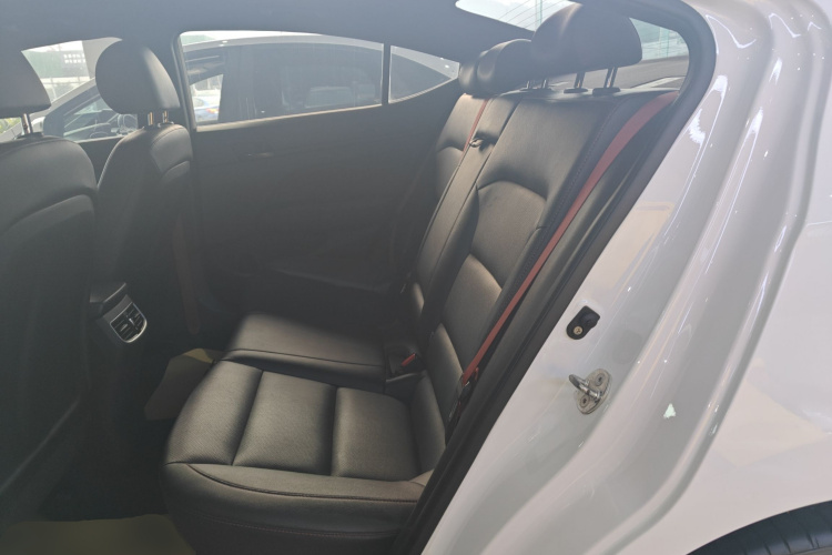 现代 领动 2020款 1.4T 双离合炫动·活力型中控内饰21