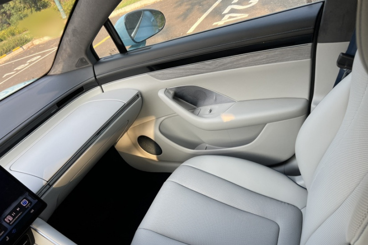 鸿蒙智行 智界S7 2025款 705km Max中控内饰7008