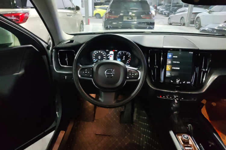 沃尔沃XC60 2019款 T5 四驱智远版 国VI中控内饰13