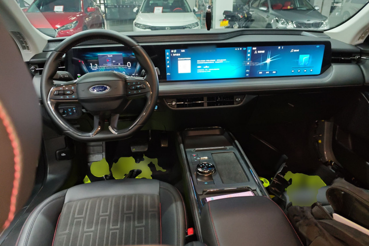 福特 蒙迪欧 2023款 EcoBoost 180 豪华型中控内饰7002