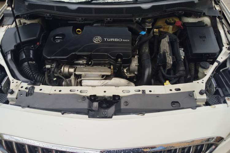 别克 威朗 2017款 三厢 20T 双离合精英型机舱底盘24