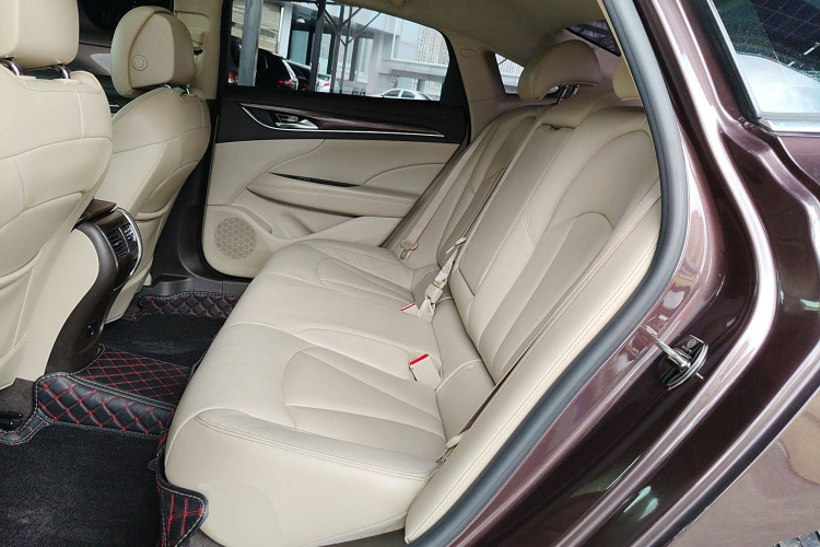 别克 君越 2016款 改款 20T 领先型中控内饰7004