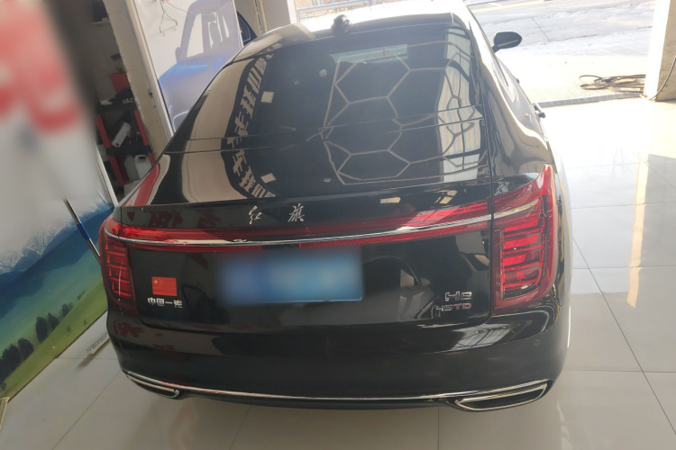 红旗H9 2023款 2.0T 智联旗享版车身外观6