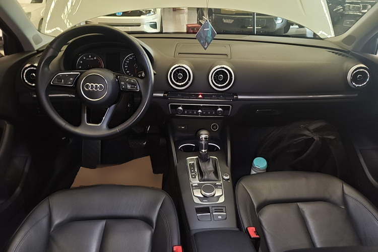 奥迪A3 2019款 Limousine 35 TFSI 风尚型 国VI中控内饰12